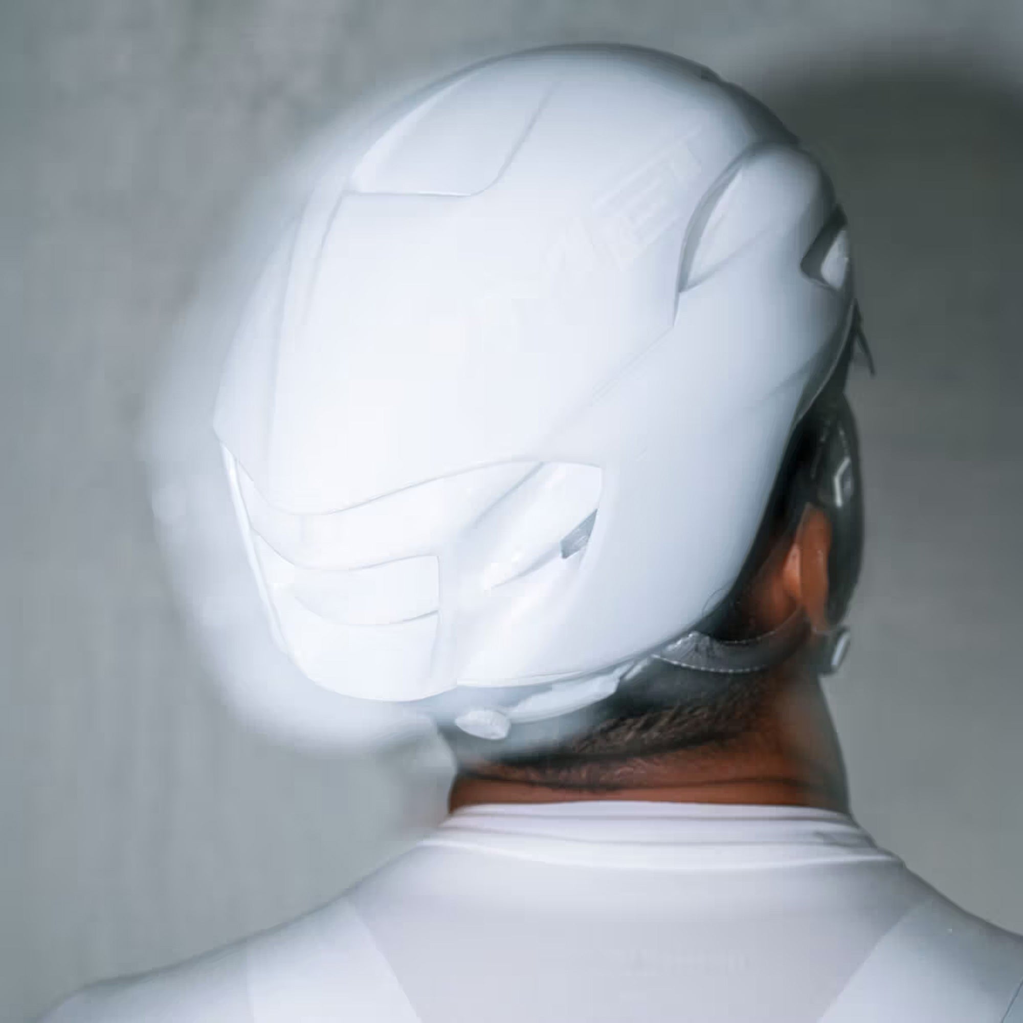 Met Manta Mips helmets - Absolute White